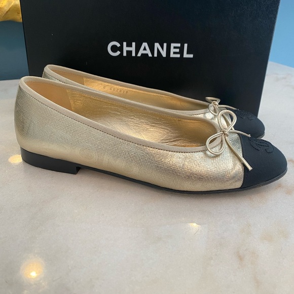 CHANEL Ballerinas! - Picture 2 of 10